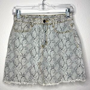 Le Lis White Snake Print Denim Jean Skirt Womens Size S Biker Emo‎ Edgy Boho